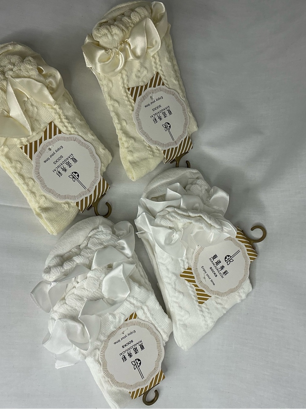 2281 - Ruffled Bow  Socks - Cream & White (Set of 4)